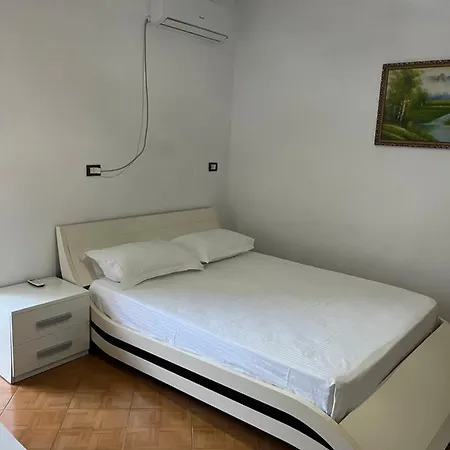 Casa de hóspedes For Rent Habipi 3*